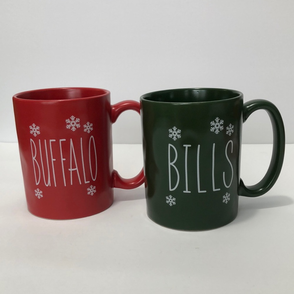 Buffalo Bills The Memory Company Red And Green  Set Of Winter Snowflake Mugs